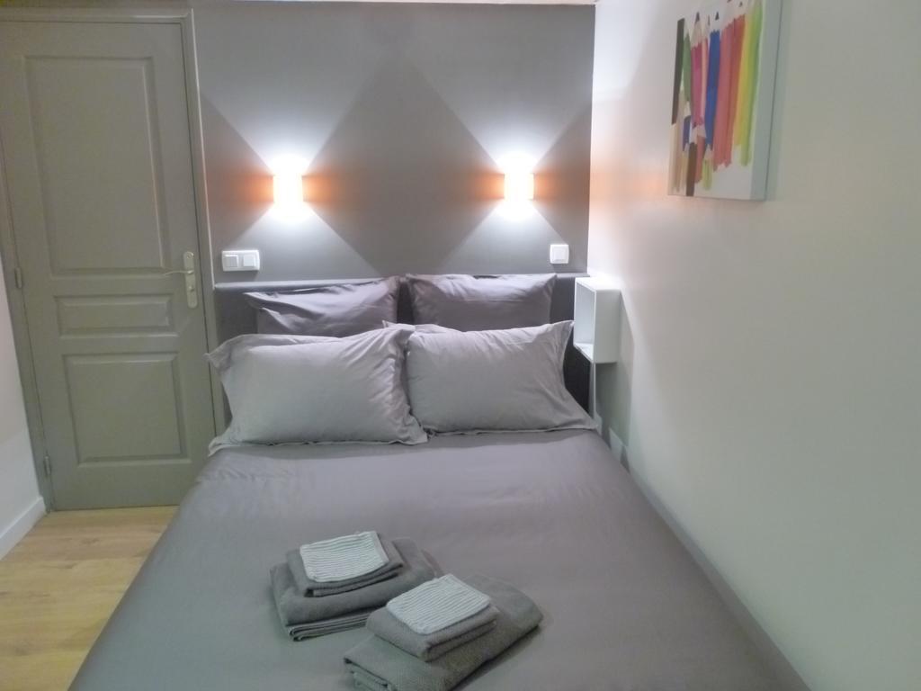 Saint-Jean  Chambre D'Hotes "Mirabel" الغرفة الصورة
